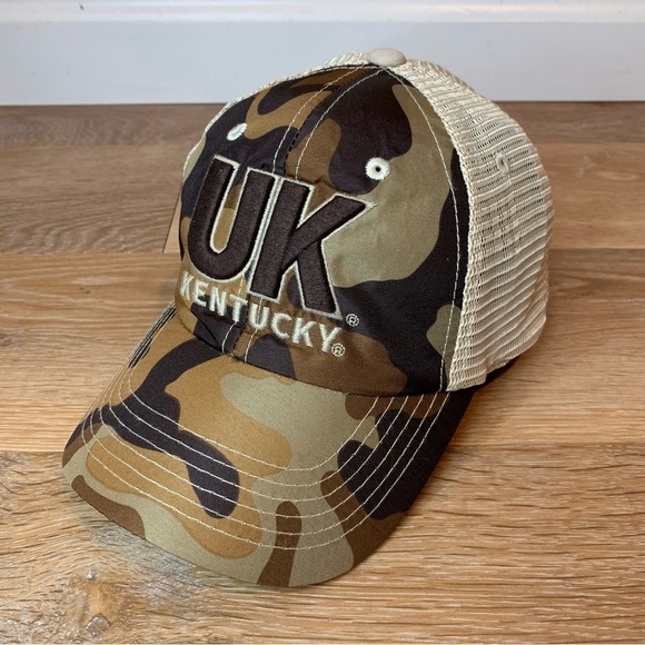 University of Kentucky Wildcats Brown Tan Camo Snapback Trucker Hat - Picture 5 of 11